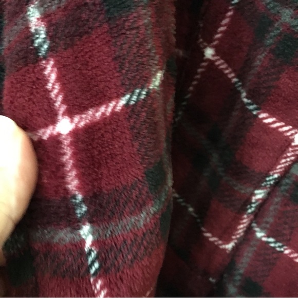 Plush Robe - Picture 4 of 5